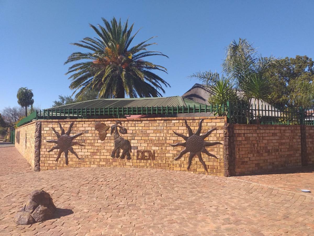 African Elephant'S Den Klerksdorp Eksteriør billede